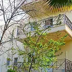 Areti & Maria Apartment *