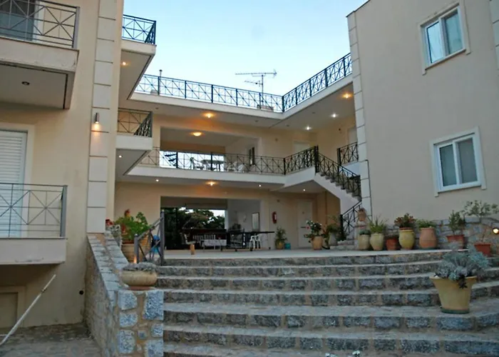 Areti & Maria Apartman *