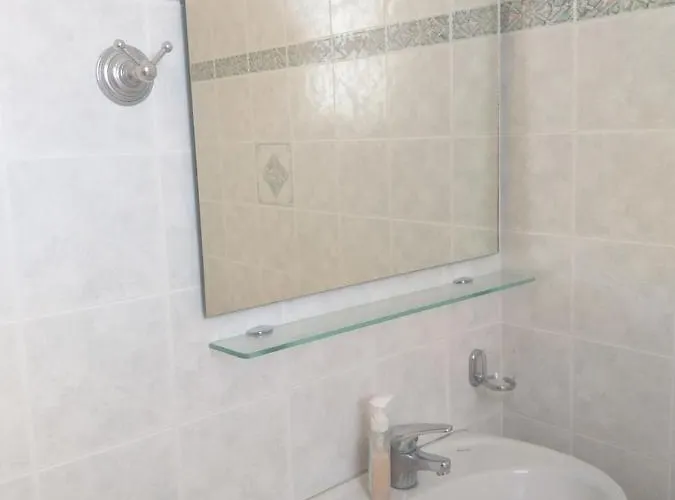 Areti & Maria Daire *