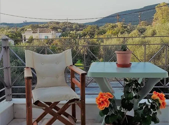 Daire Areti & Maria *