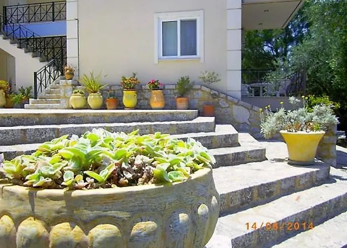 Areti & Maria Apartman Gíthio